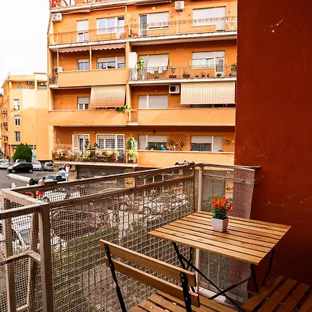 Apartment Domus63 Modern & Quiet Rome